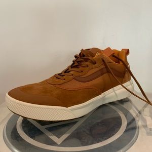 VANS ULTRARANGE BRAND NEW